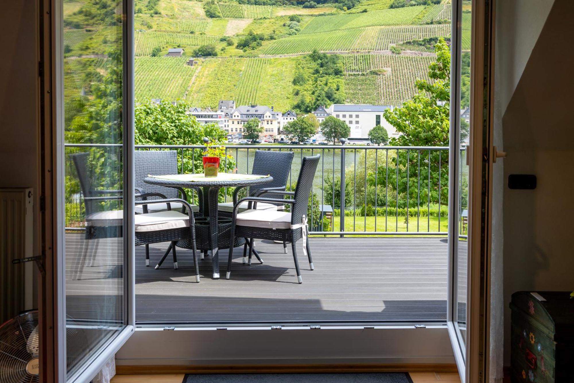 Apartament Zum Blauglockenbaum Zell an der Mosel Zewnętrze zdjęcie